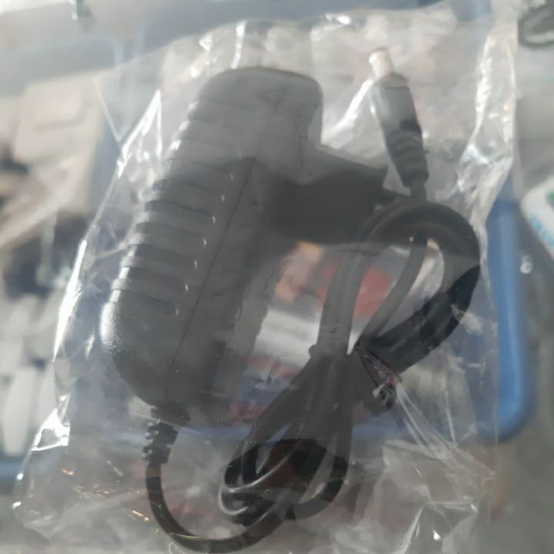 ADAPTOR 12V 2AMPERE