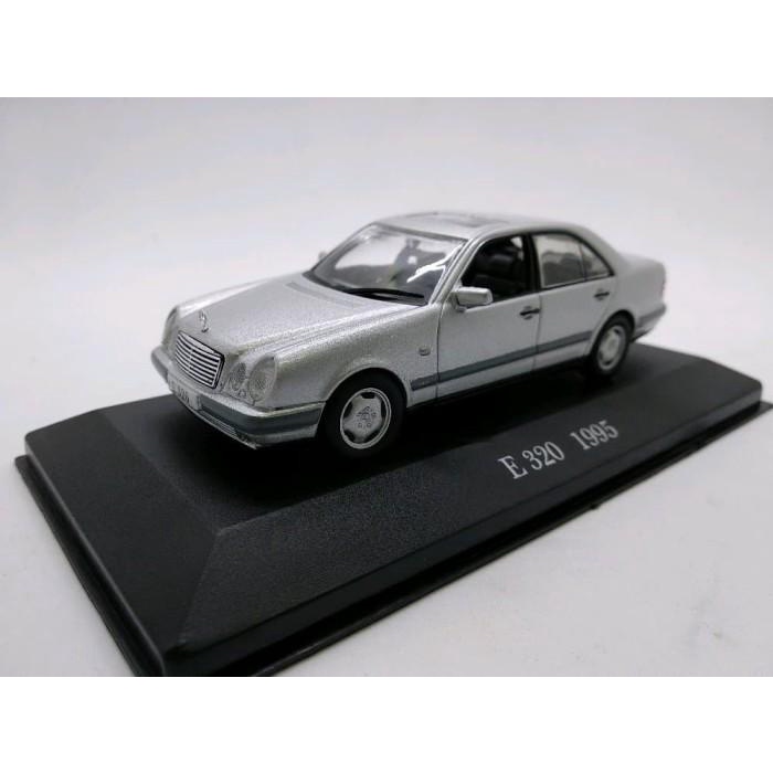 Diecast mobil Mercedes benz E320 W210