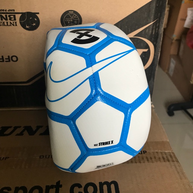 BOLA NIKE STRIKE X SEPAKBOLA PUTIH (bukan bola futsal)