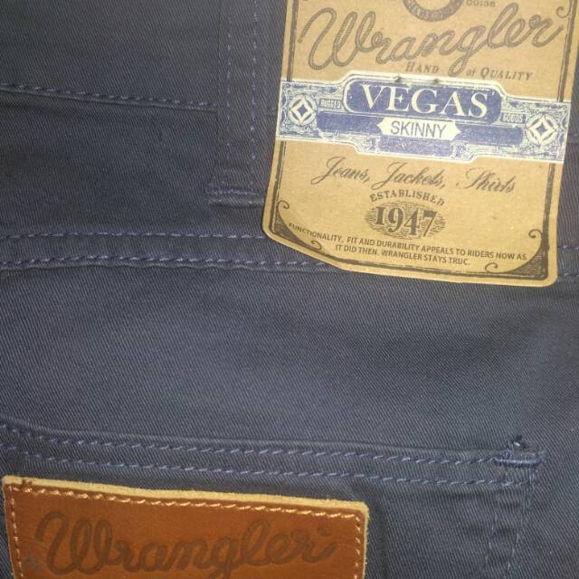 Celana WRANGLER SlimFIT