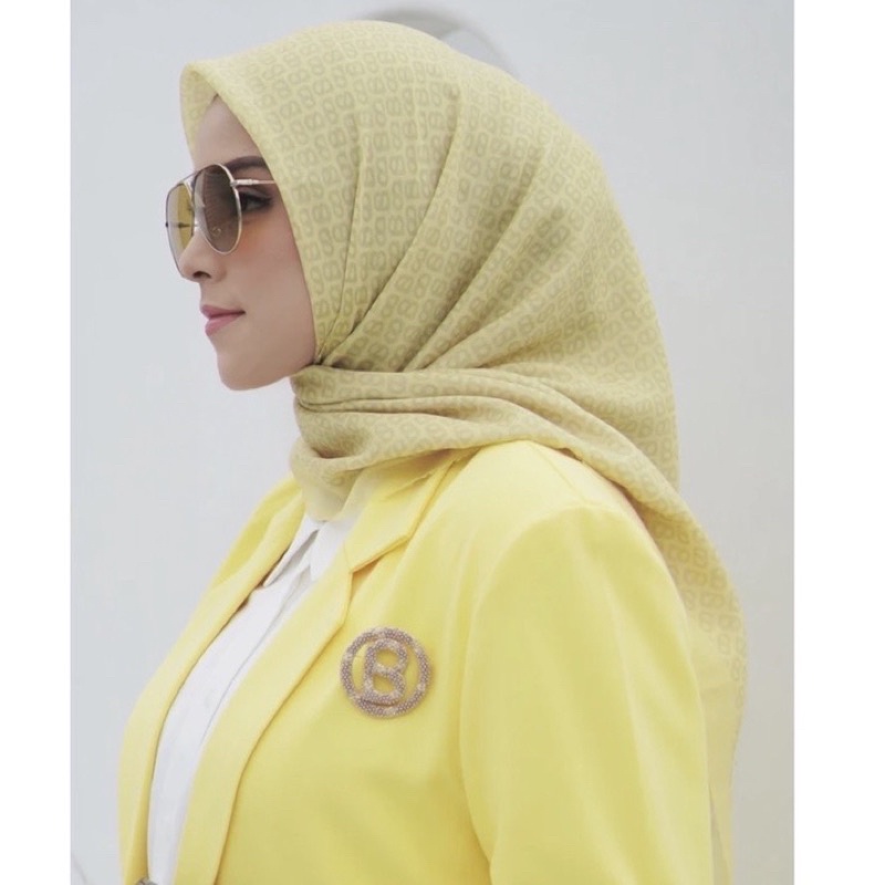 Tapis square voal Buttonscarves