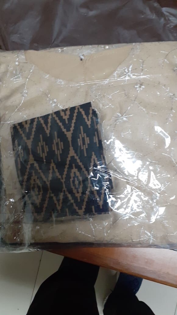 Soegiharto _ Couple Batik Cassandra Selendang Tunik Casandra Couple Keona Brocade Free Selendang