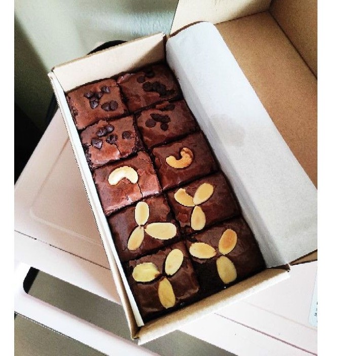 

Shiny Crust Fudgy Brownies