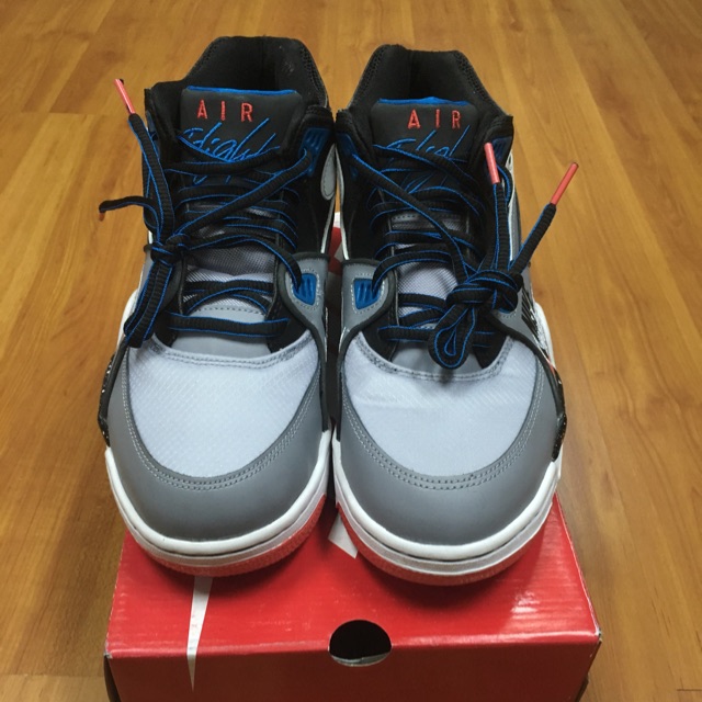 SEPATU NIKE AIR FLIGHT 89 BNWB