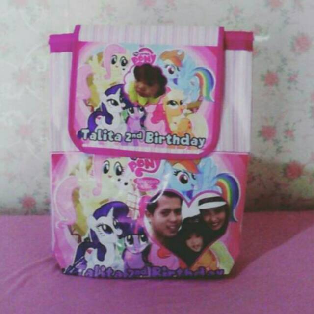 

Tas souvenir ulang tahun gandong