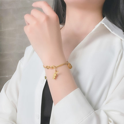 Gelang Tangan Rantai Baja Titanium Lapis Emas 18k Aksen Kepala Kelinci Lucu Untuk Wanita