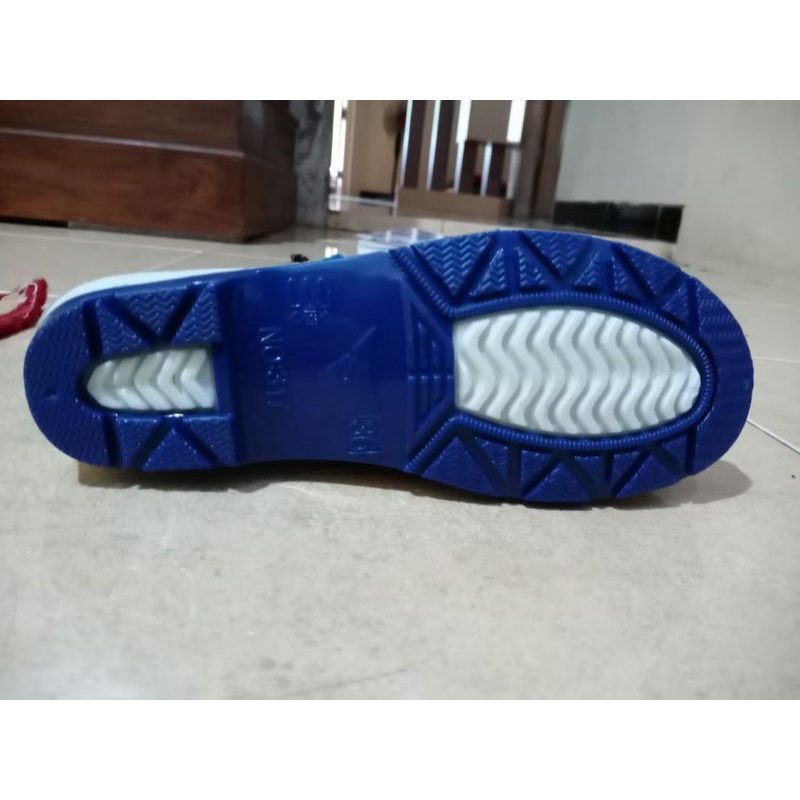 SEPATU  BOOT BOOTS WANITA KEBUN TAMAN ANTI AIR LENTUR IMPORT TINGGI 21 CM BIRU TUA KARET BUKAN AP