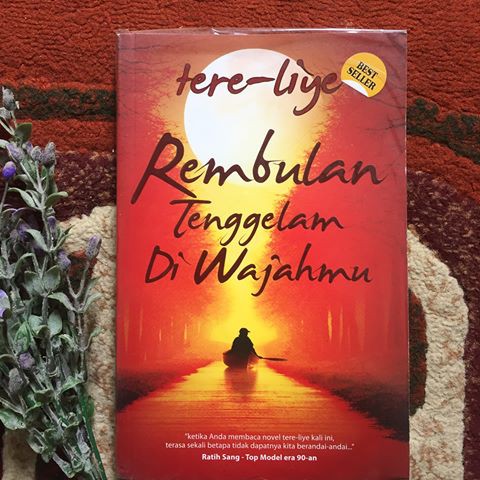 Novel Rembulan Tenggelam Di Wajahmu Tere Liye Republika Novel Indonesia Bio Bookstore Shopee Indonesia