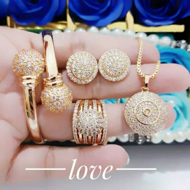 Perhiasan xuping set lapis emas