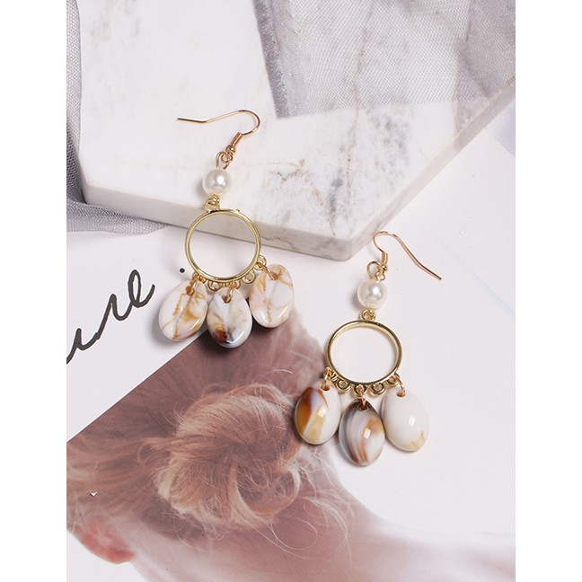 LRC Anting Gantung Fashion Gold Shell Conch Earrings F56463