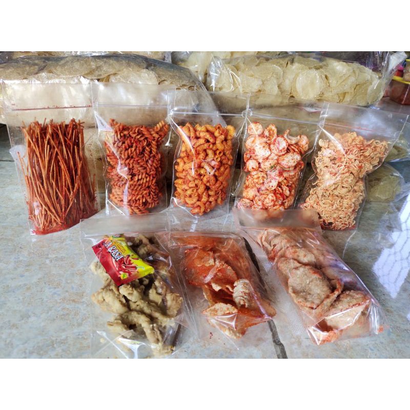 

Camilan Pedas kemasan plastik