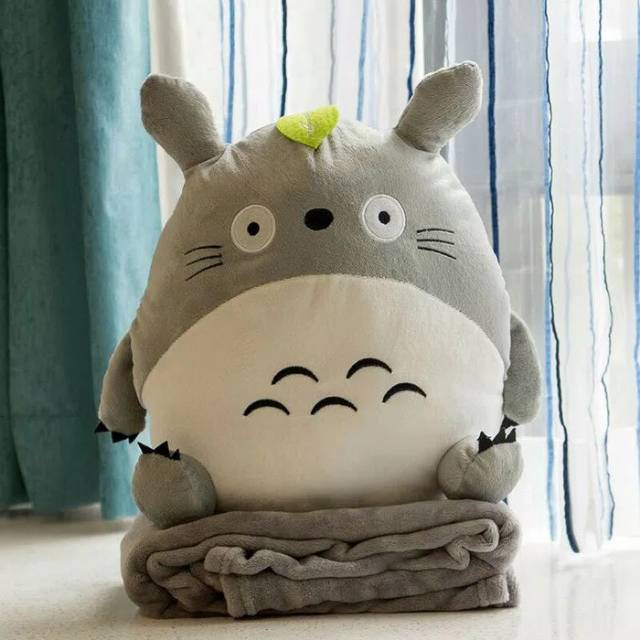 BALMUT Bantal Selimut Totoro Leaf 3in1