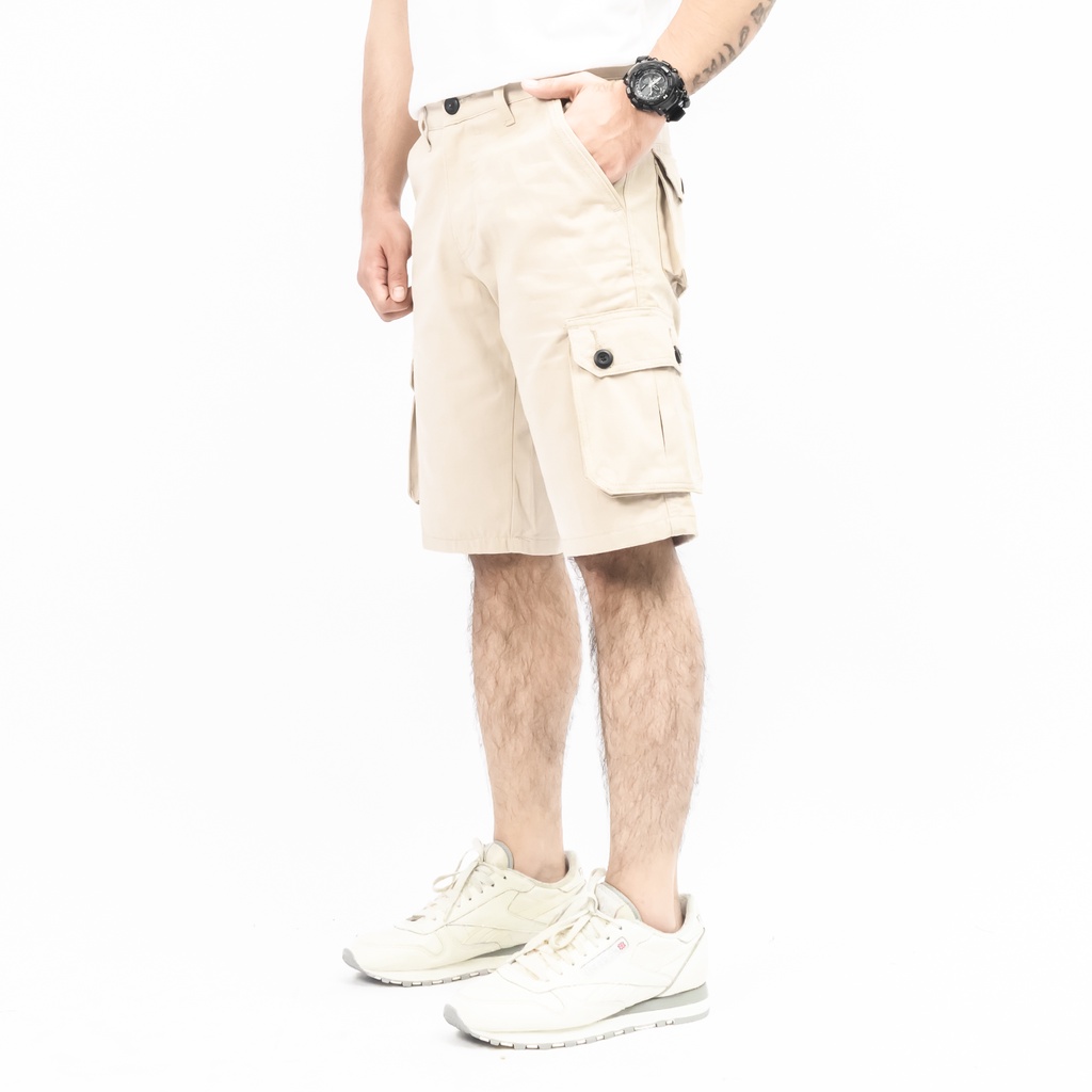 Gizmo Celana Cargo Pendek Cream Short Pants