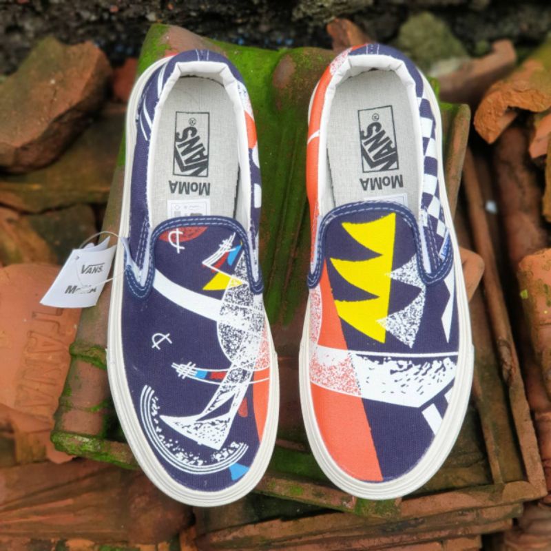 Sepatu Slip on moma / simpson Cewek Cowok 39 - 43