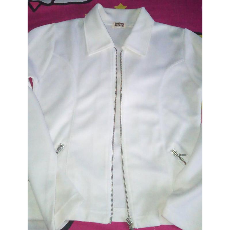 preloved blezer putih