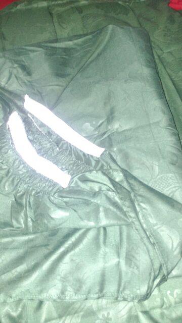 Cp Royals Sprei Polos King Size 180x200x30cm