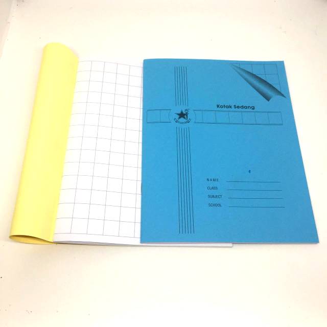 

Buku kotak sedang