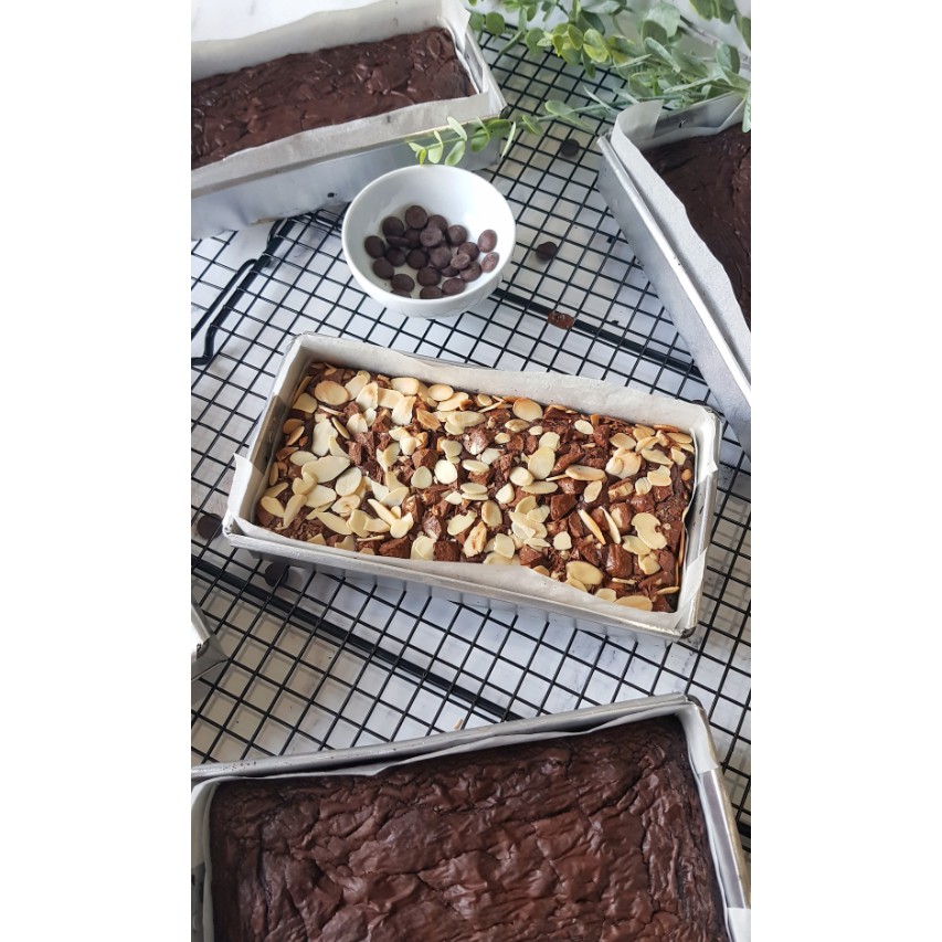 

Silverqueen-Almond Brownie - Brownies Ohmybrownie