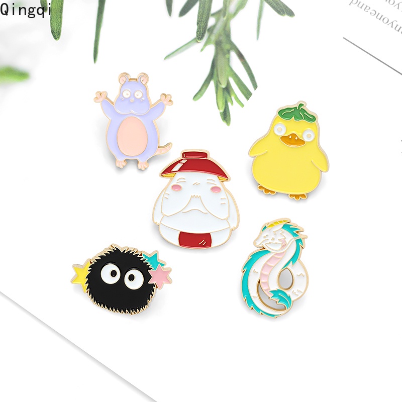 Bros Pin Enamel Desain Kartun Spirit World Dragon Mouse Bebek Wortel Coal Untuk Anak