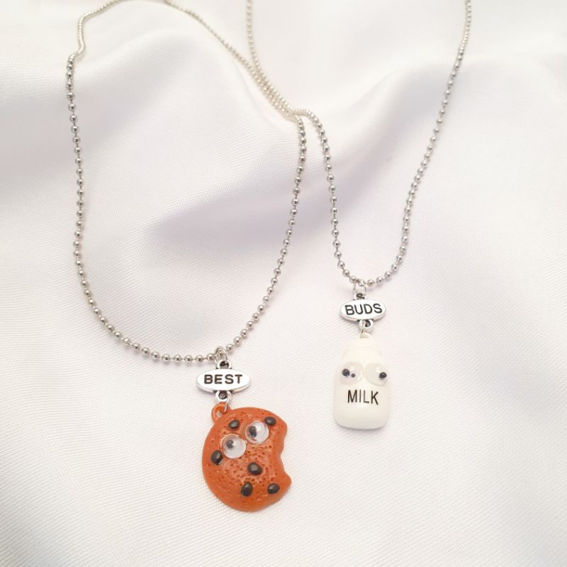 Best Buds Necklace by Ohkayoo - friendship bestfriend necklace