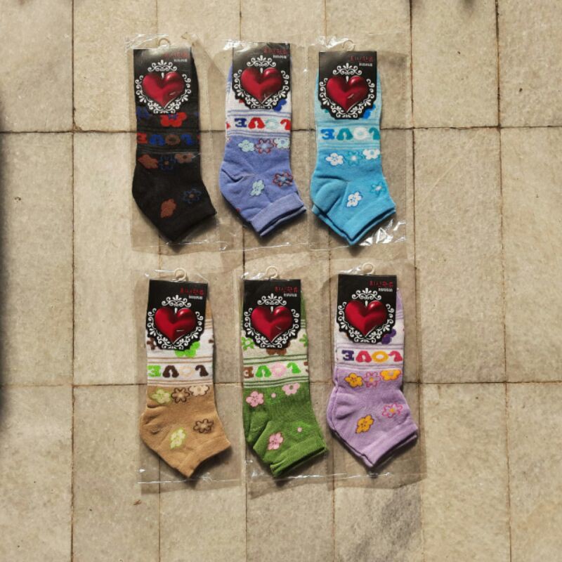 Kaos kaki sport perempuan semata kaki motif warna