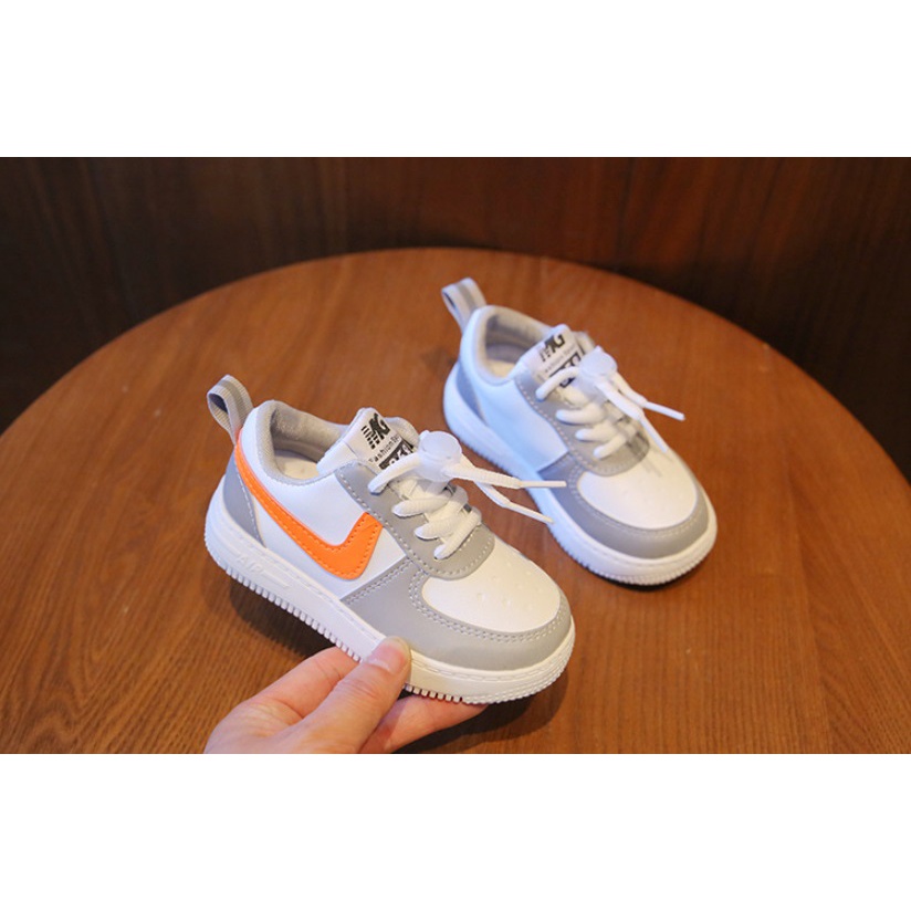 Bestseller Sepatu Sneakers Anak Anak Laki Prempuan Nike Gear ORANGE