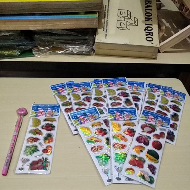 

Stiker Timbul Mainan Buah