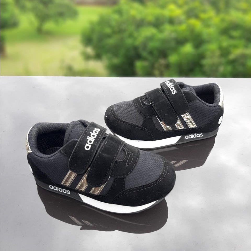 Sepatu Sekolah Anak Laki Laki Perempuan  1 s/d 9 tahun - Sneaker Anak - TOKOERS ADS Hitam