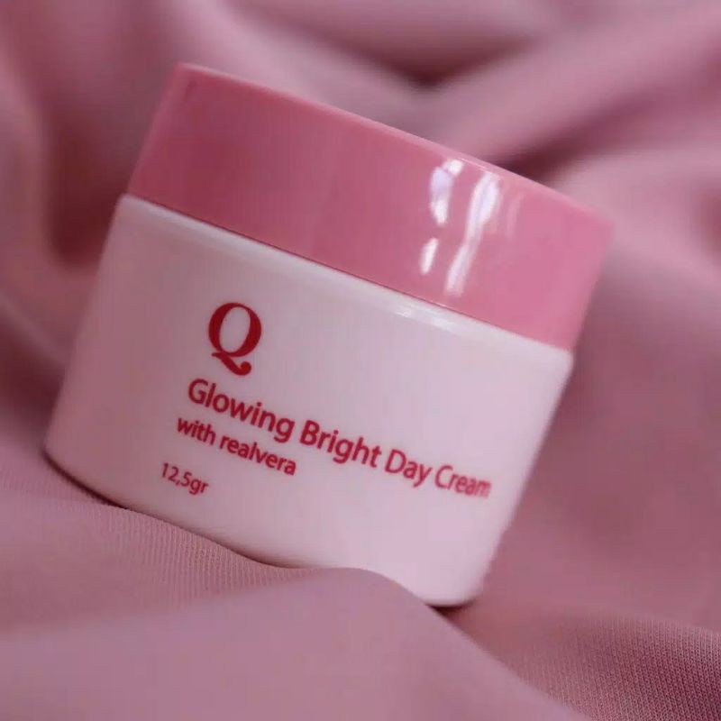 Qweena Glowing Bright Day Cream