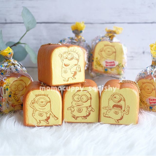 mini minion loaf Squishy Licensed by Universal (ORIGINAL JEPANG)