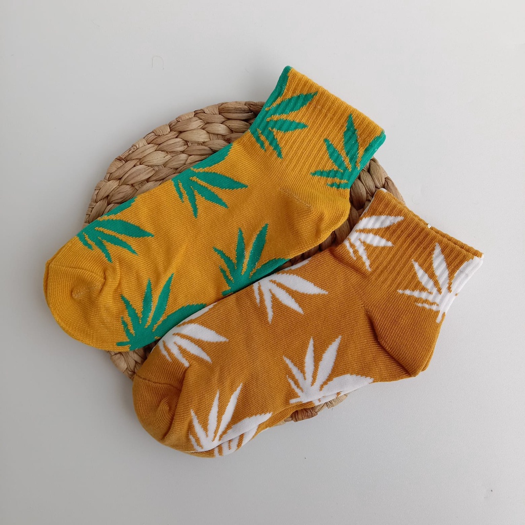 TOKO KL | 3 PASANG KAOS KAKI PENDEK MOTIF RASTA IMPORT TERBARU