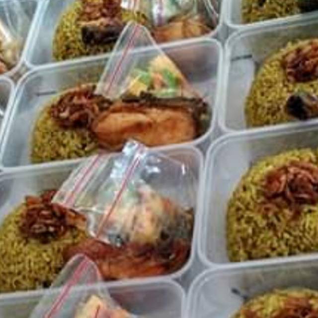 

Nasi Kebuli Enak Ekonomia