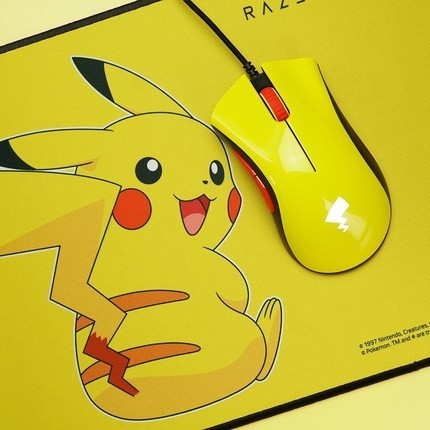 Razer DeathAdder Essential + Goliathus Speed Pikachu Limited Edition