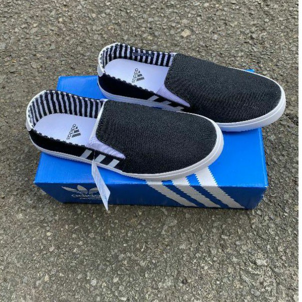 SEPATU ADIDAS SLIP ON THE BEST QUALITY