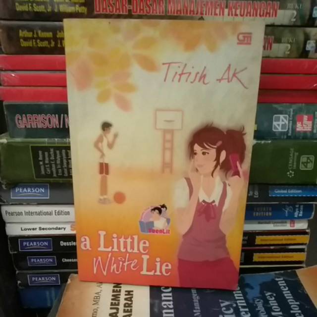 BUKU ORIGINAL A LITTLE WHITE LIE