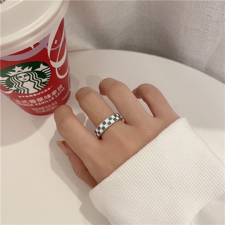 Cincin Model Terbuka Desain Papan Catur Warna Hitam Biru Adjustable Untuk Wanita Korea Dalika