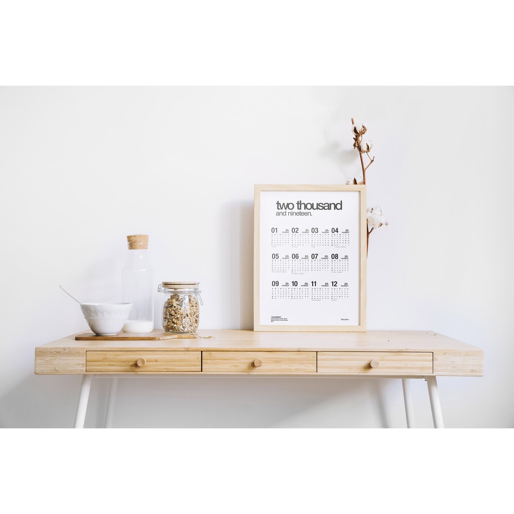 

Kalender Minimalis Putih