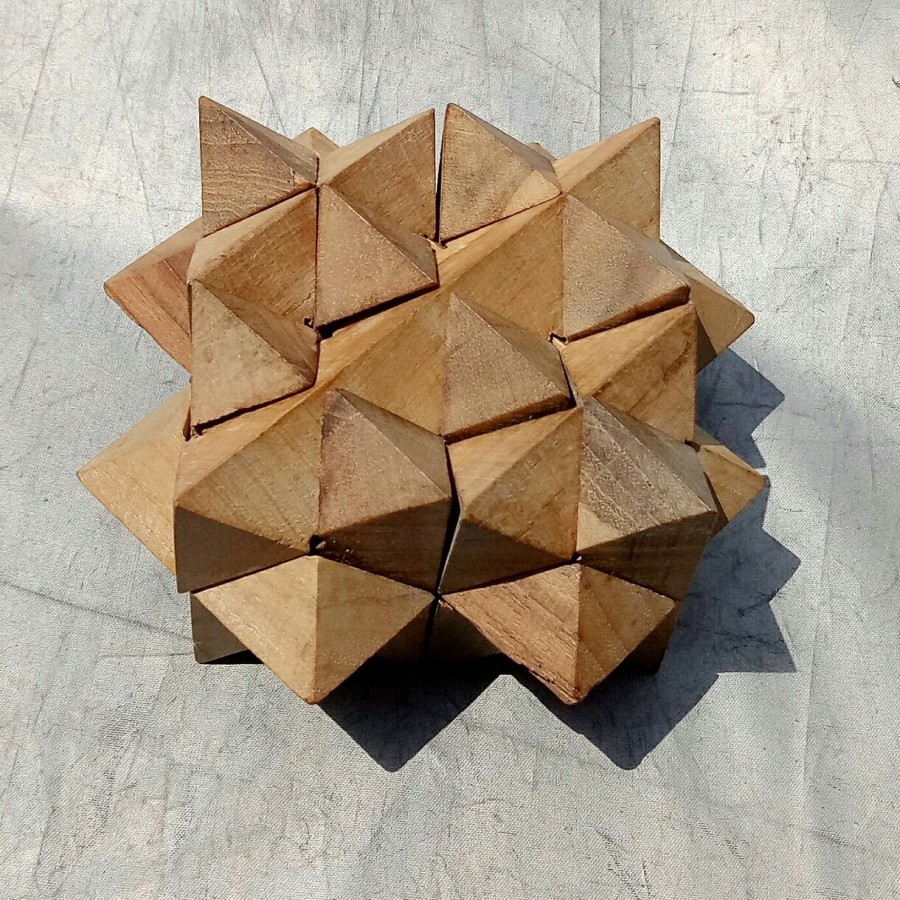 puzzle/ rubik kayu mainan medium