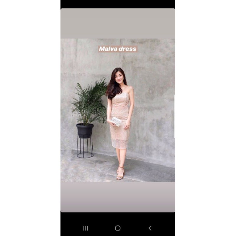 Etoille Malva Party Dress Pink (tengah)