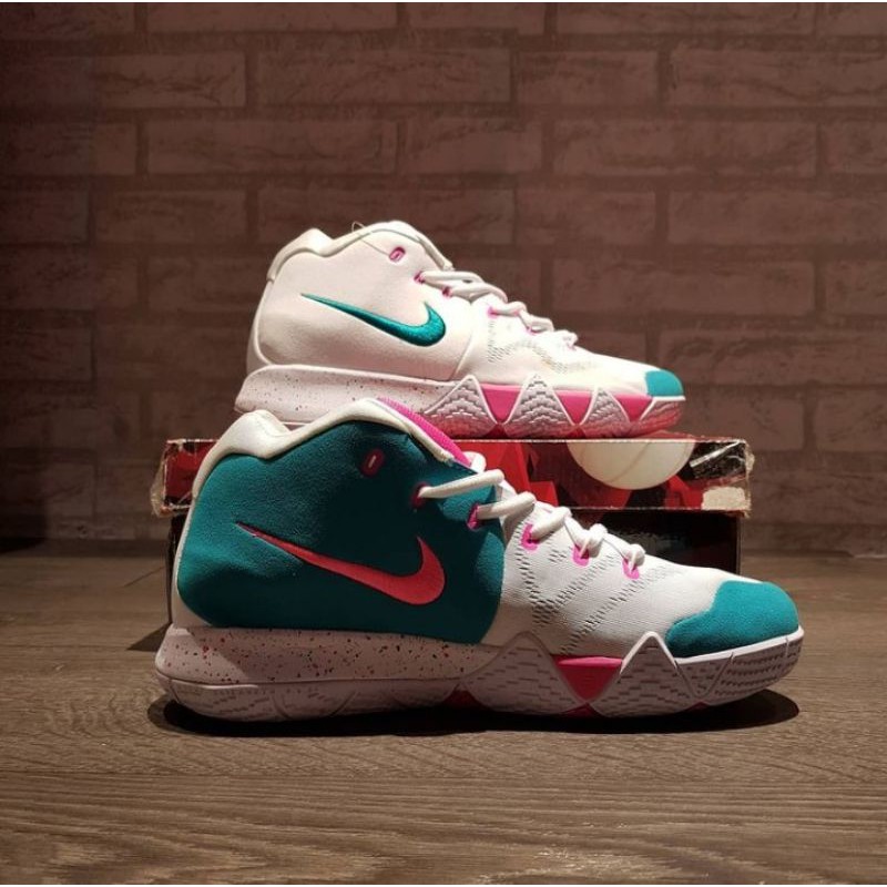 Harga Kyrie Irving Shoes Terbaru 