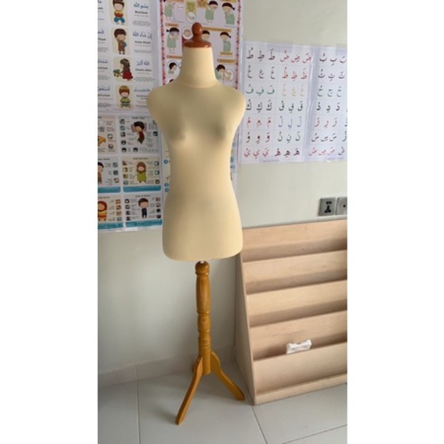 Manekin Wanita DM Krem Kaki Kayu | Patung Baju Wanita | Mannequin Wanita | Boneka Manekin