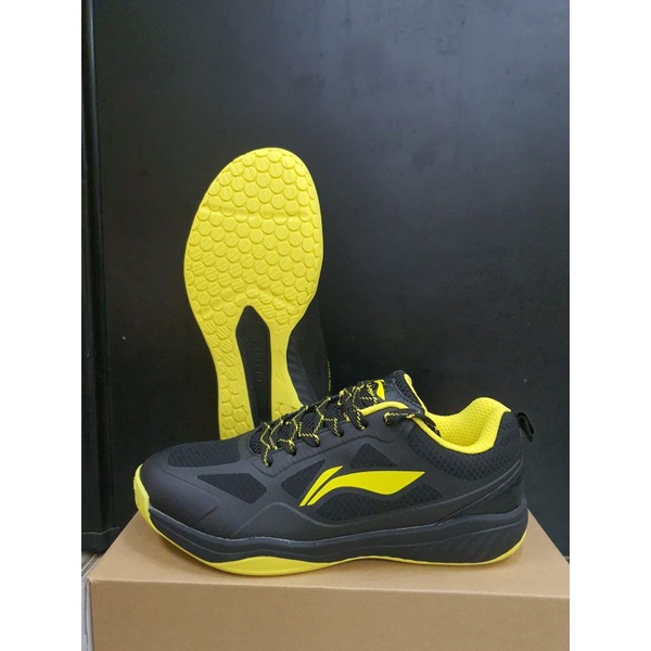 sepatu lining ultra pro / sepatu bulutangkis