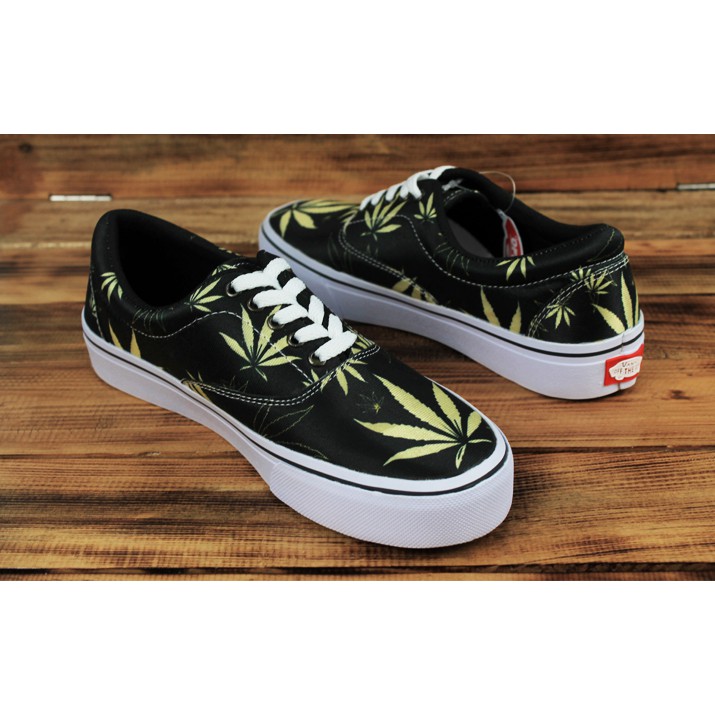 Jual SEPATU VANS AUTHENTIC FULL BLACK HITAM RASTA WHITE PUTIH OLDSKOOL ...