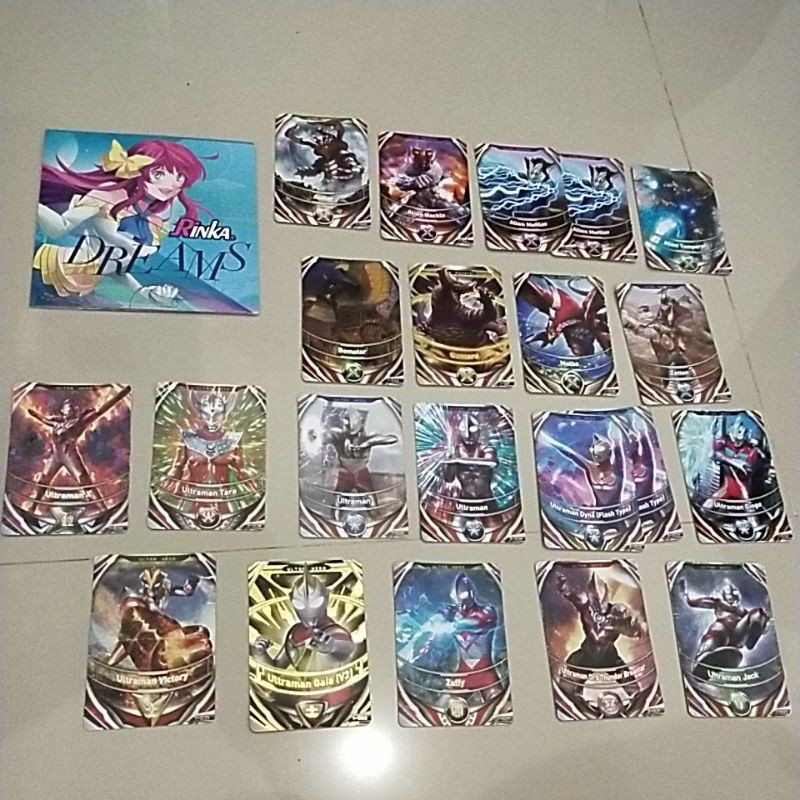 Paket Kartu Ultraman dan Monster