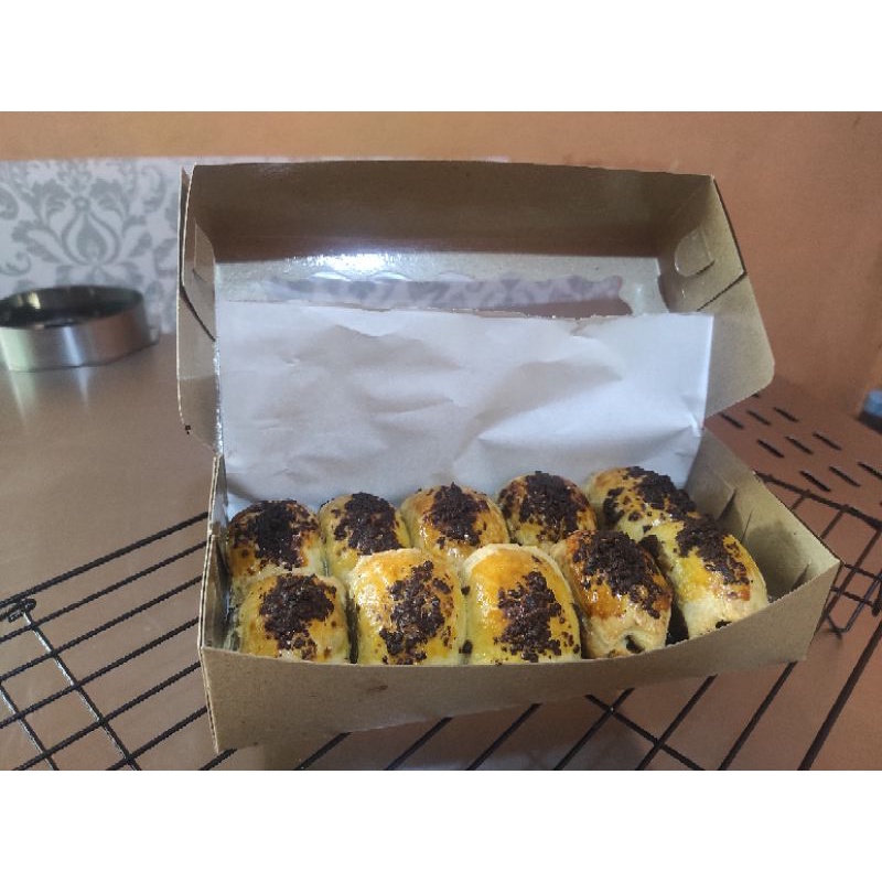 

Bolen pisang , Original, keju, coklat
