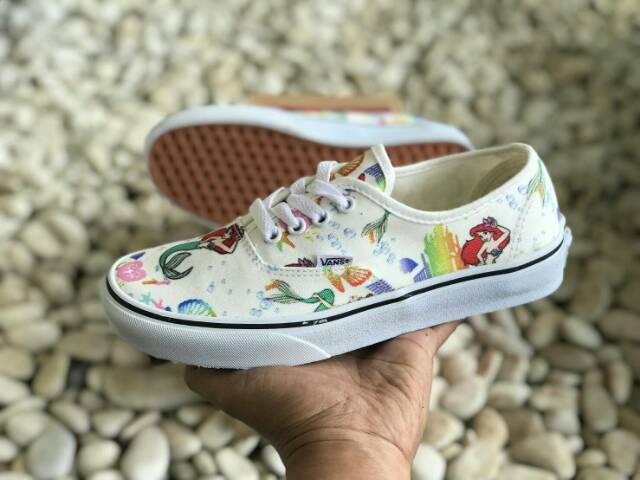 VANS AUTHENTIC DISNEY MULTI WHITE SNEAKERS CEWEK PREMIUM BNIB