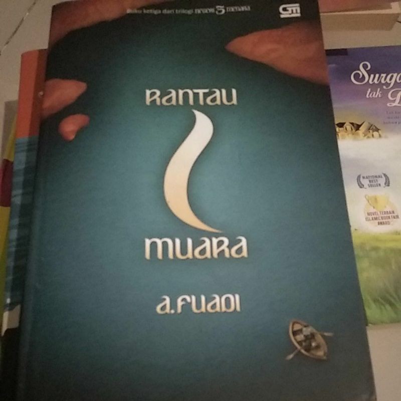 [Preloved] Trilogi negeri 5 menara : Rantau Muara