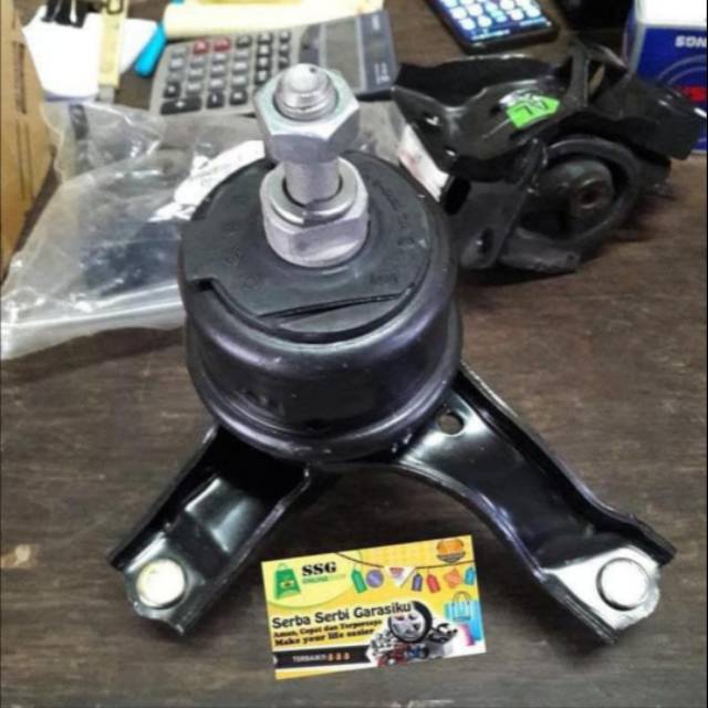 Engine mounting kiri Toyota Alphard Camry Harrier Thailand