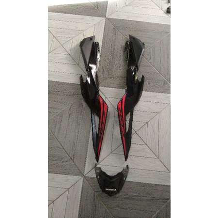 BODY BELAKANG CBR 150 FACELIFT HITAM