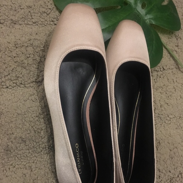 Urban & Co Flat Shoes